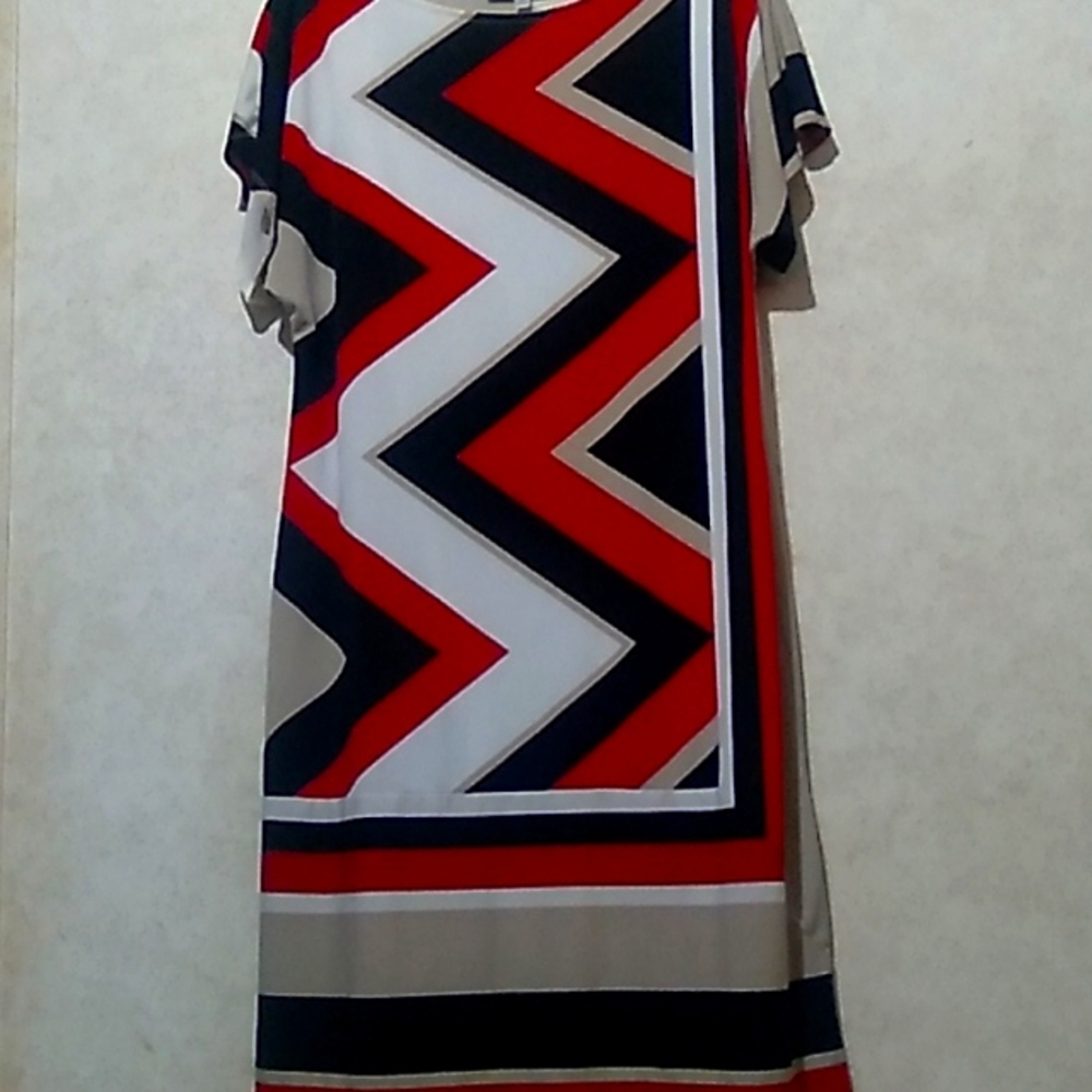 Studio One New York size medium zig zag design dress